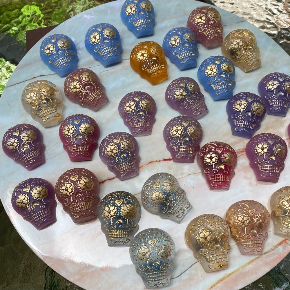 PACK OF 4 Magnets Sugar Skull Colorful Resin Art - Picture 12 of 15